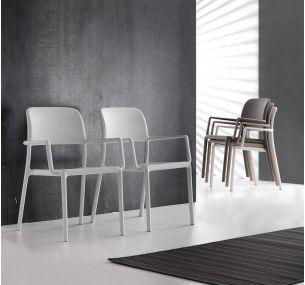 RIVER - Stuhl aus Polypropylen, auch für den Außenbereich geeignet
