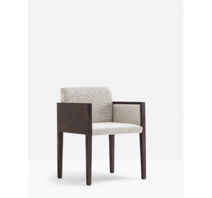 BOX 742 - Petit fauteuil Pedrali en bois, sièges tapissés, différentes finitions et couleurs.