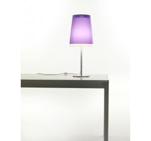 LOO1TA-AA - Lampe de table Pedrali, en acier, diffuseur en polycarbonate, différentes couleurs